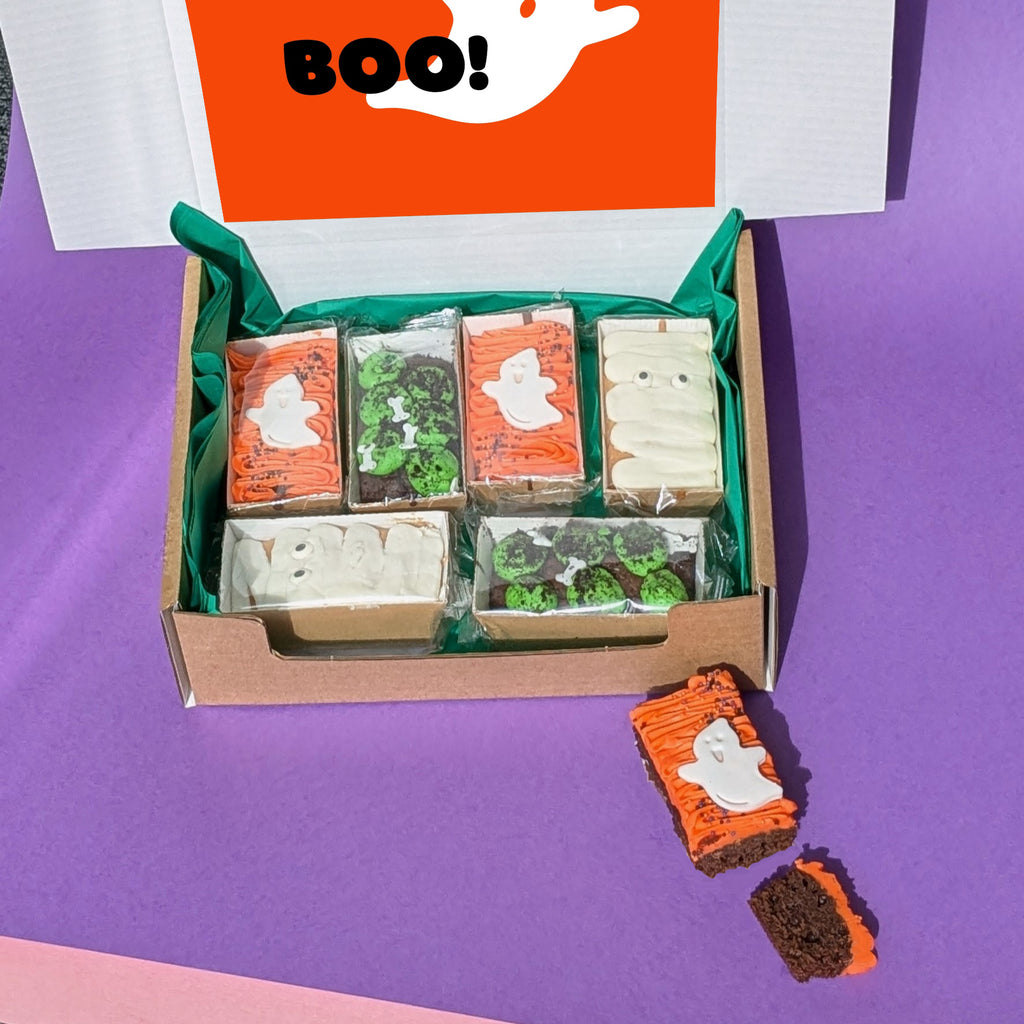 Halloween Hand Decorated Cakes Gift Box MixPixie